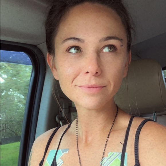 Meet your Posher, Sierra - Picture 3 of 6